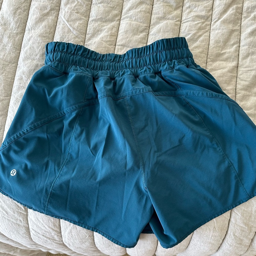 Size 8 lululemon shorts